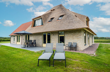 4 persoons vakantiehuis op Texel met grote tuin - Vakantiepark Buytencoogh