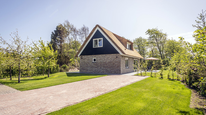 Luxe 6 persoons huisje Texel met sauna en tuin